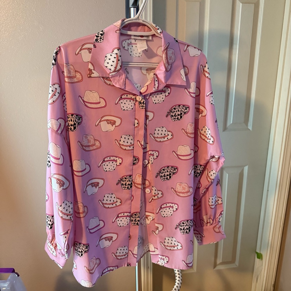 Pink Cowboy Hat Print Button Down Blouse Western Novelty Shirt Small